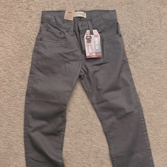 Boys Levi’s - Picture 2 of 2